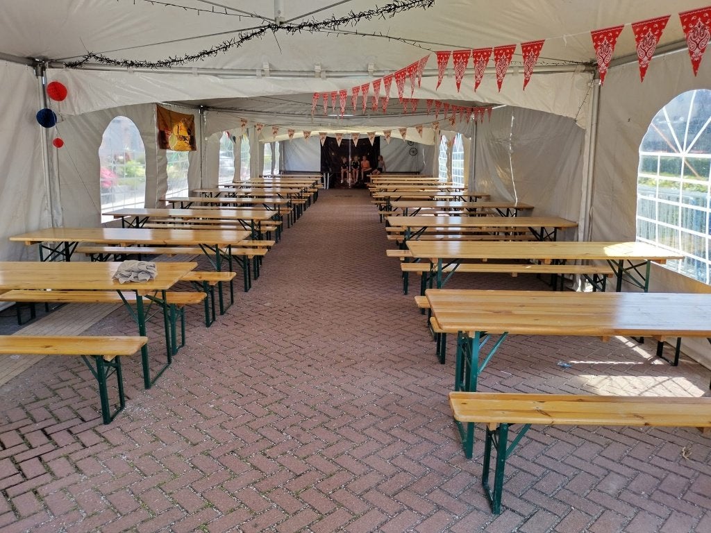 Biertafels te huur per set € 12,50, Hobby en Vrije tijd, Ophalen, Gebruikt, Overige