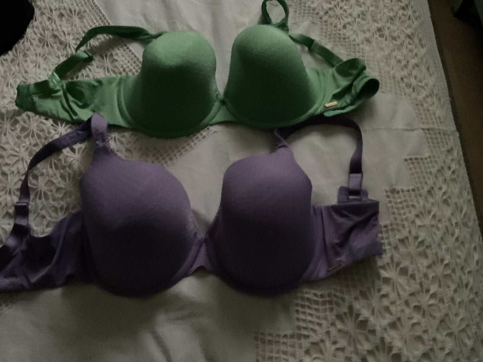 2 BH's: Groen en Lila, maat 80E, Ophalen of Verzenden, Groen, BH