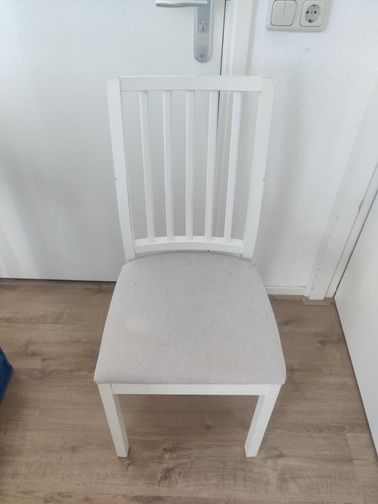 4 Witte IKEA EKEDALEN stoelen (€15 euro per stuk), Huis en Inrichting, Ophalen, Gebruikt, Wit, Vier