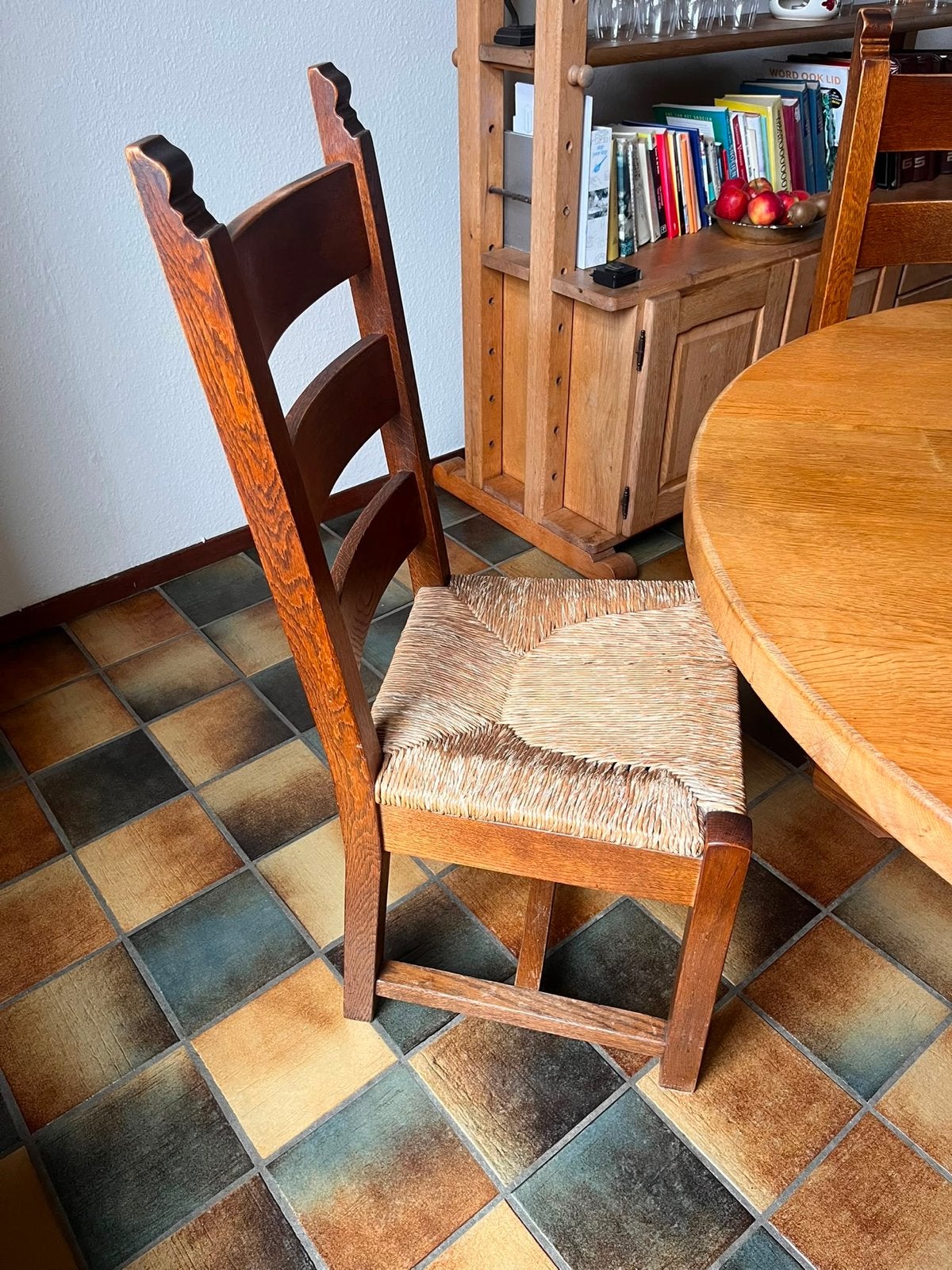 Eikenhouten stoel met biezen zitting 4x, Ophalen
