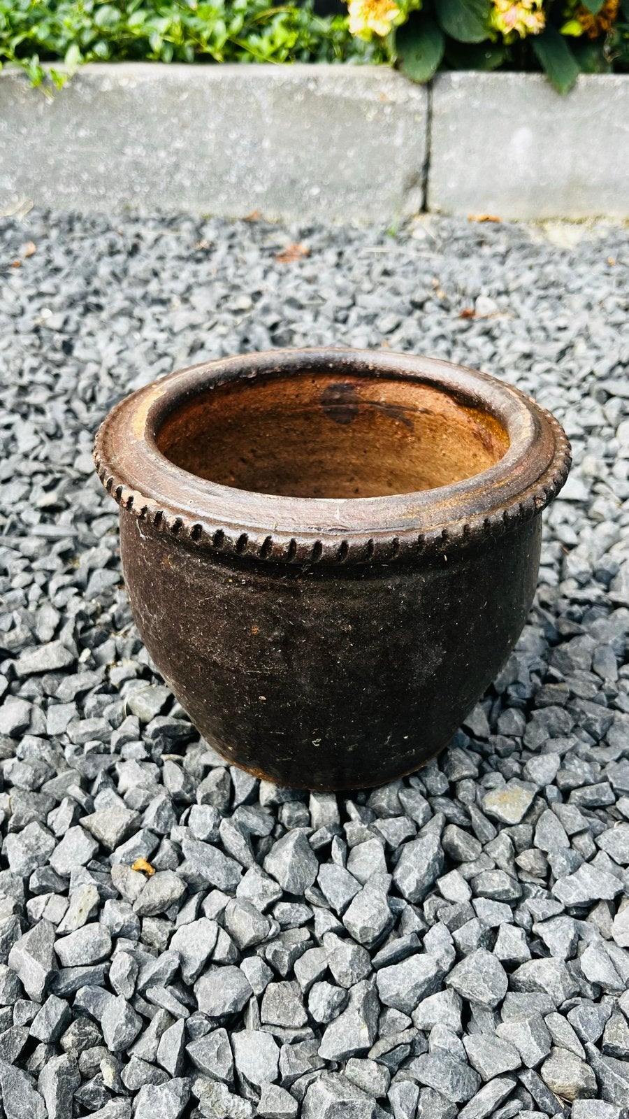 Antieke aardewerken bloempot - Uniek en charmant, Tuin en Terras, Bloempotten, Gebruikt, Rond, Binnen, Minder dan 40 cm