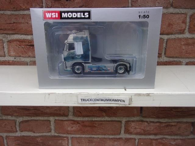 WSI  Volvo  FH3  van  Dinetra  Transport., Ophalen of Verzenden, Nieuw, Bus of Vrachtwagen, Wsi