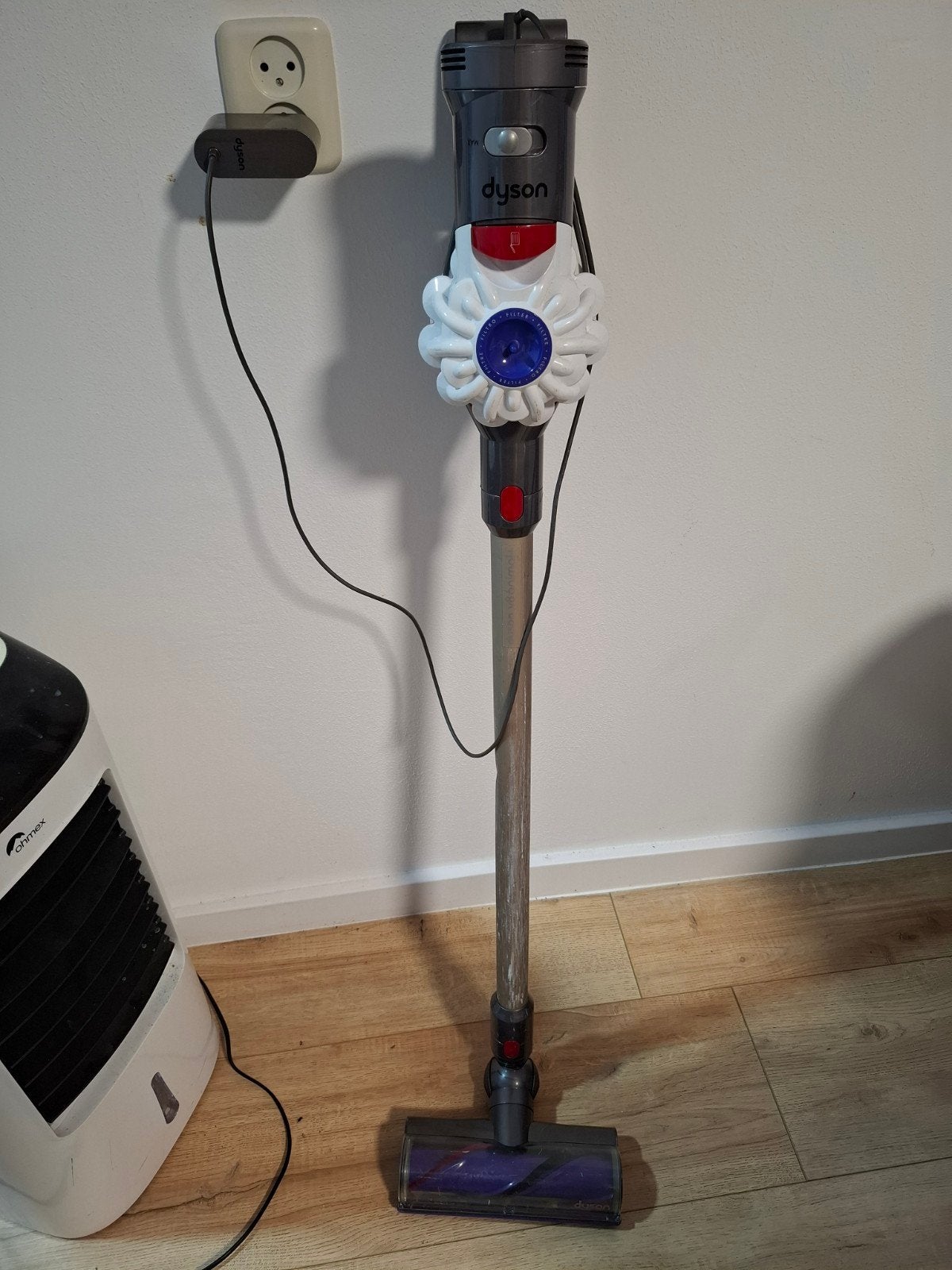 Dyson SV11 Steelstofzuiger - Draadloos en Krachtig, Witgoed en Apparatuur, Stofzuigers, Draadloos, Gebruikt, Ophalen of Verzenden
