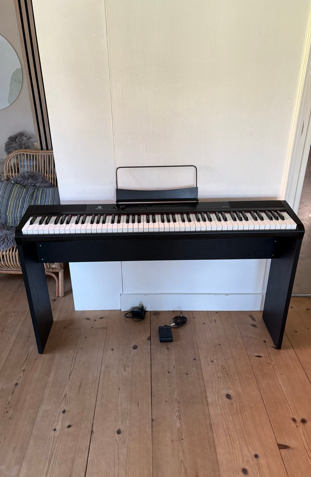 Digitale Piano Fazley FSP-200 met standaard, Ophalen, Zo goed als nieuw