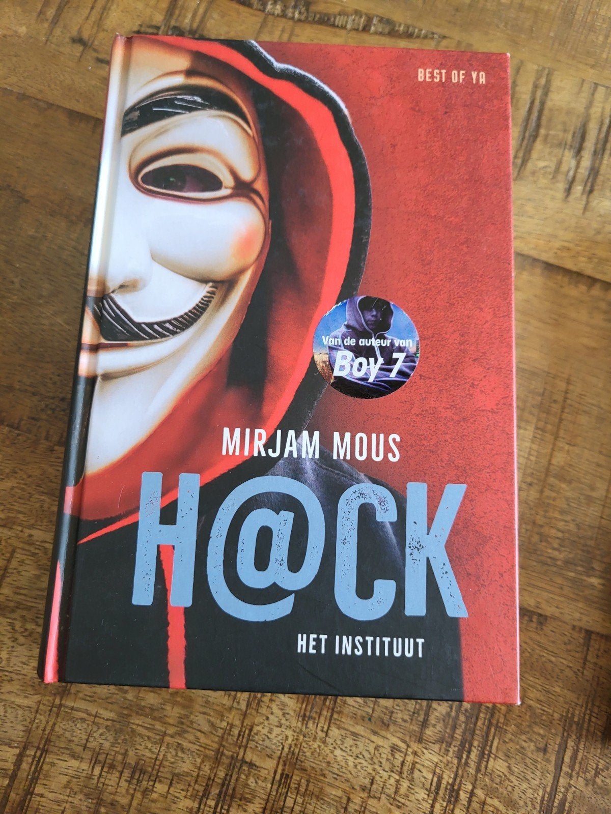 Mirjam Mous - Het instituut, Boeken, Ophalen of Verzenden, Zo goed als nieuw, Mirjam Mous