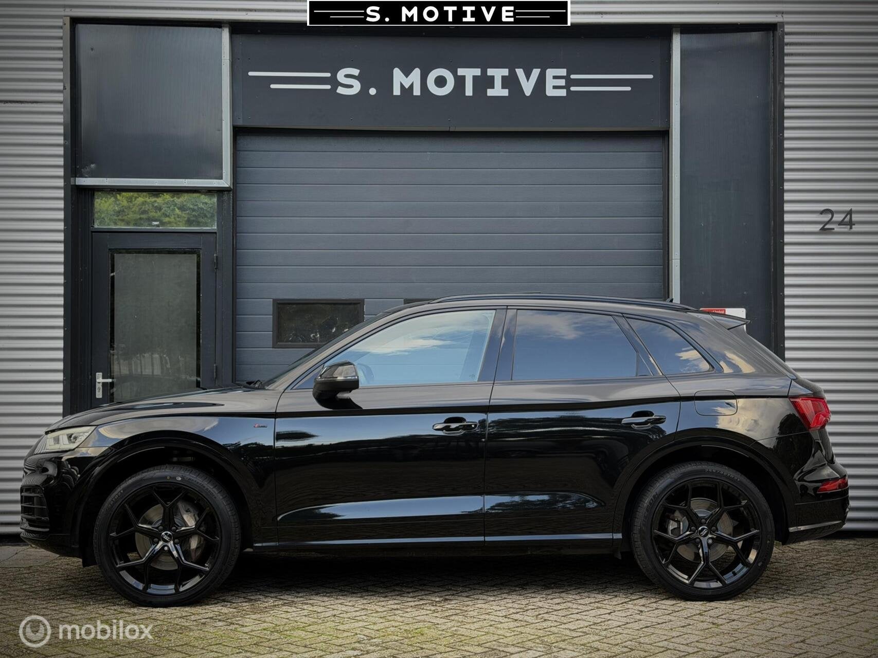 Audi Q5 55 TFSI e Quattro Comp S Line B&O, RS-Seats, Pano, 2, Automaat, 2005 kg, 4 cilinders, Zwart