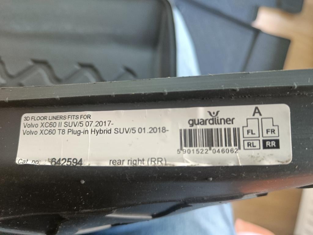 Volvo xc60 All weather matten, Ophalen, Gebruikt