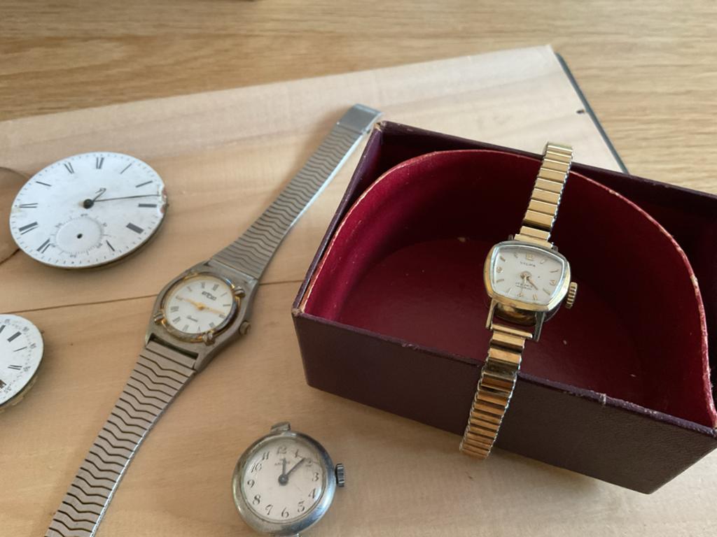 Horloges en onderdelen voor de hobbyist, Ophalen of Verzenden, Overige materialen, Polshorloge, Overige merken