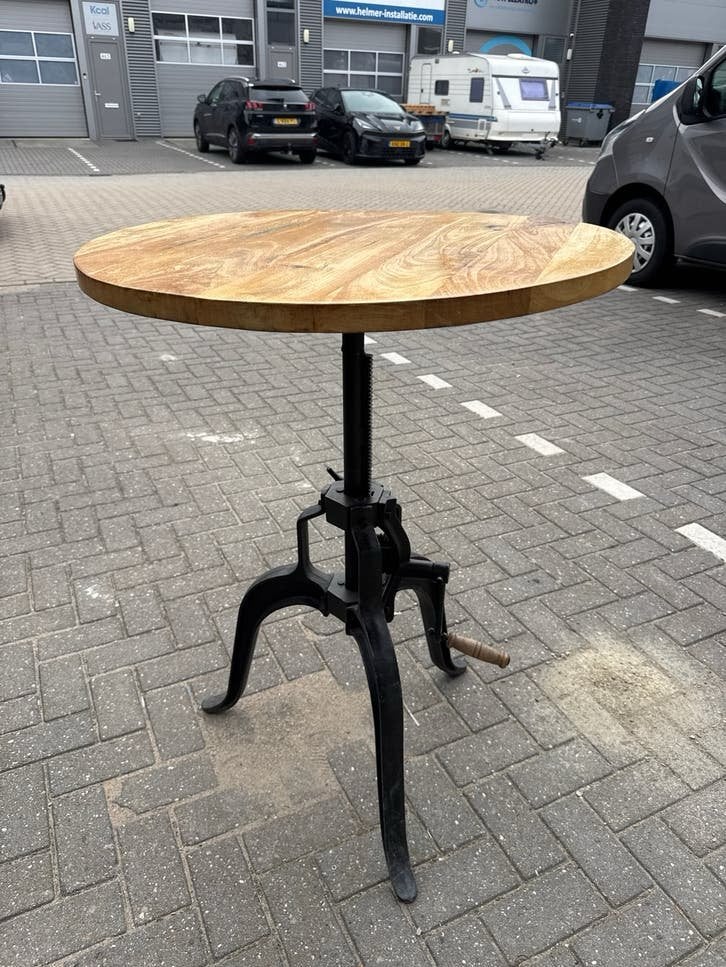 In hoogte verstelbare gietijzeren tafel met eiken blad, Ophalen of Verzenden