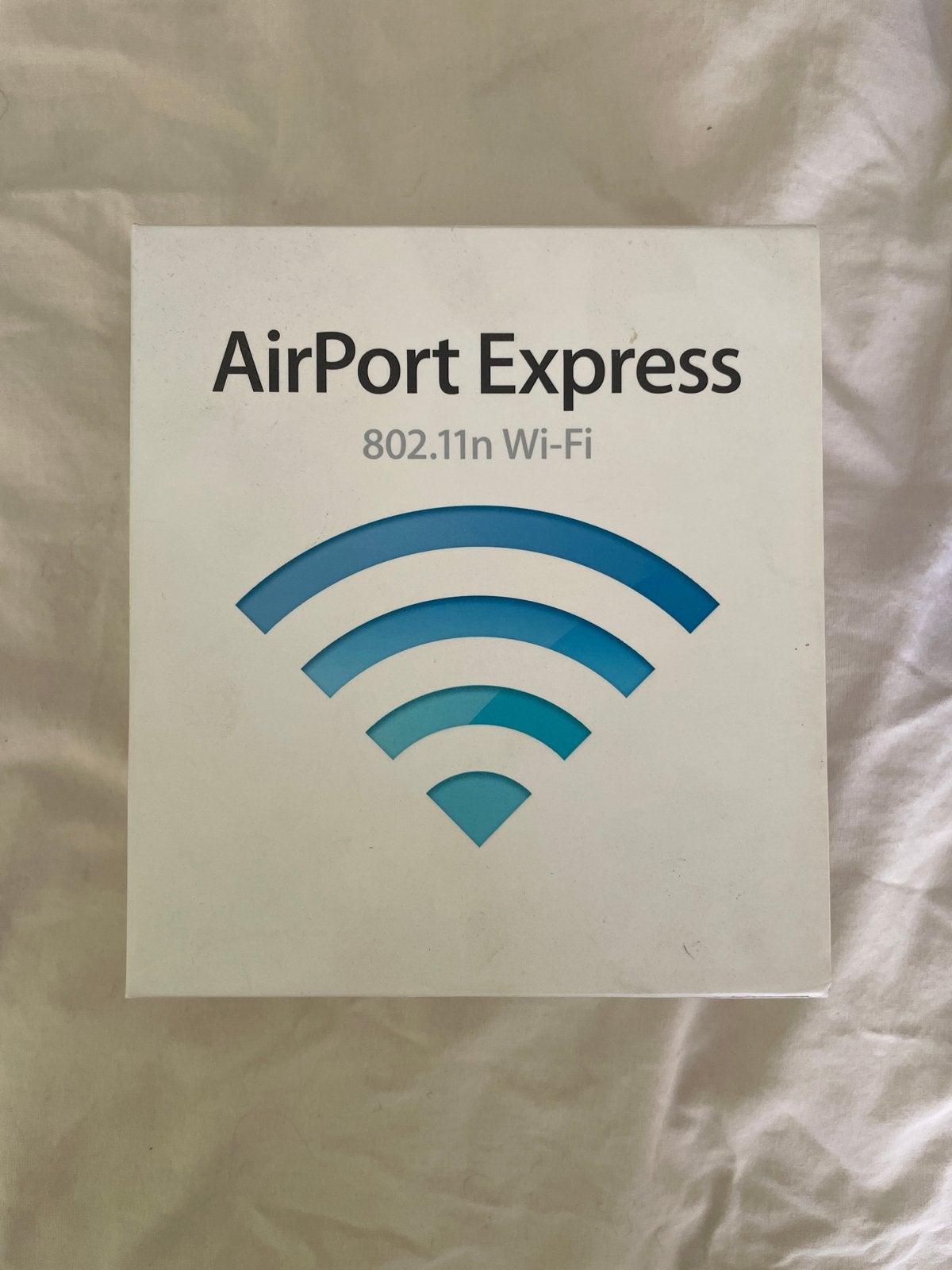 Apple AirPort Express 802.11n Wi-Fi Router, Computers en Software, Routers en Modems, Verzenden, Zo goed als nieuw, Router