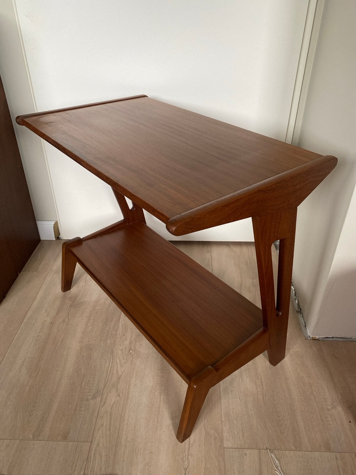 Louis van Teeffelen Zigzag Bijzettafel Teak, Huis en Inrichting, Ophalen