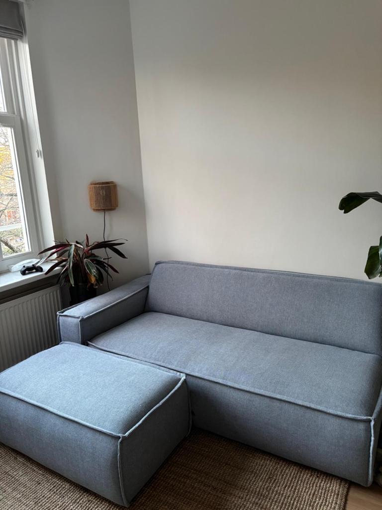 FEST edge bank met poef - Zo goed als nieuw, Huis en Inrichting, Banken | Bankstellen, Ophalen, 150 tot 200 cm, Driepersoons, 75 tot 100 cm