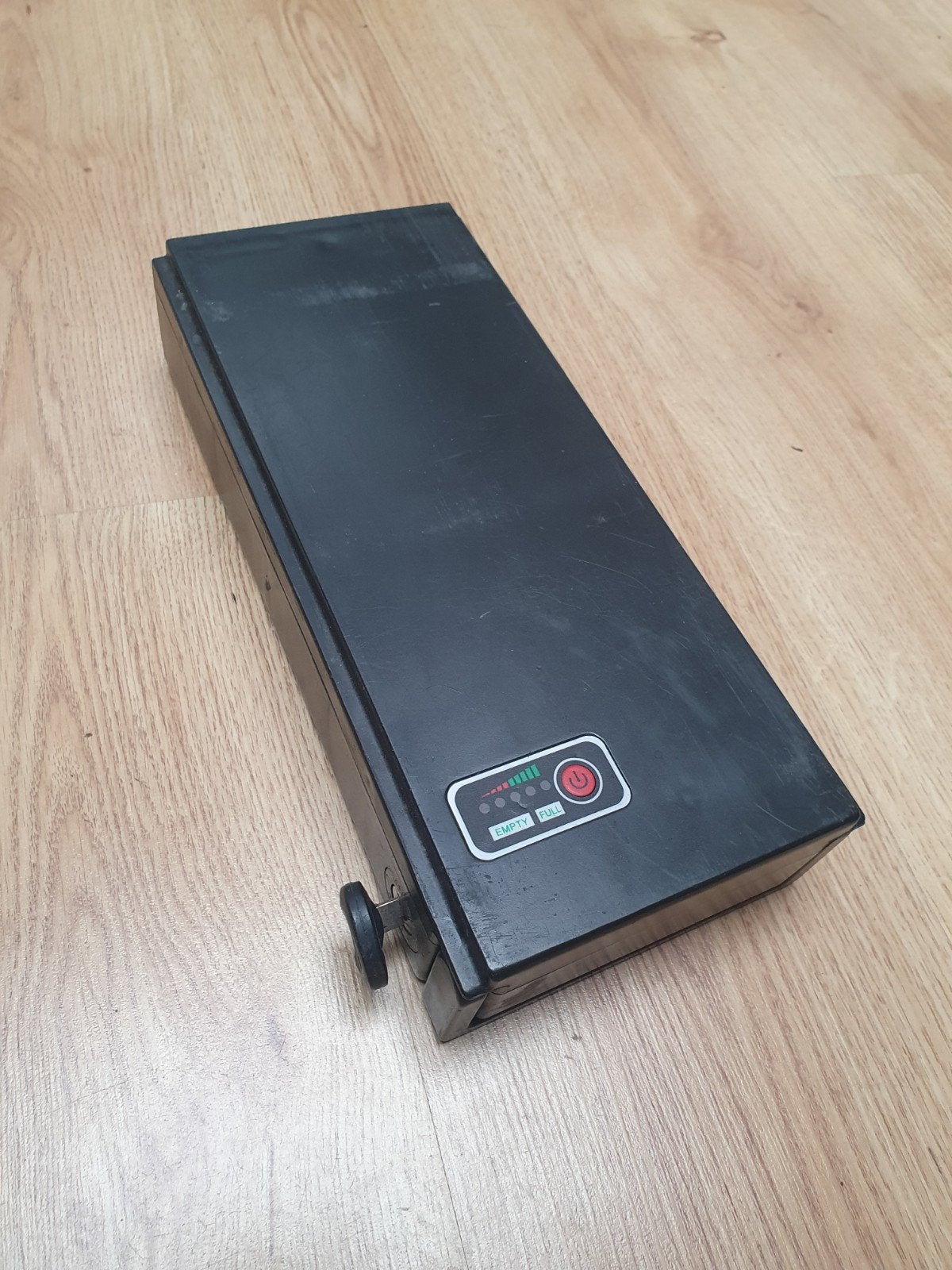 Accu Qwic base 1 36v voor revisie, Ophalen of Verzenden, Gebruikt