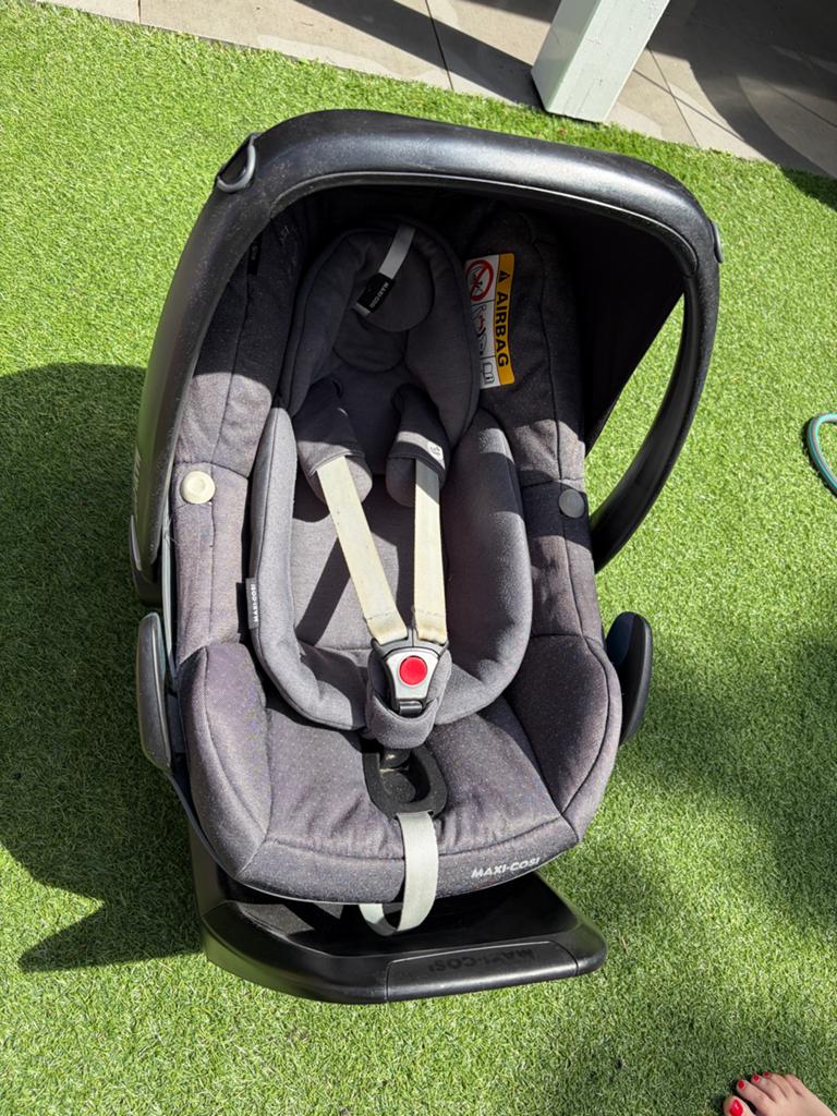 Maxi-Cosi i-Size autostoel met FamilyFix One base, Ophalen, Gebruikt, Isofix, 0 t/m 13 kg