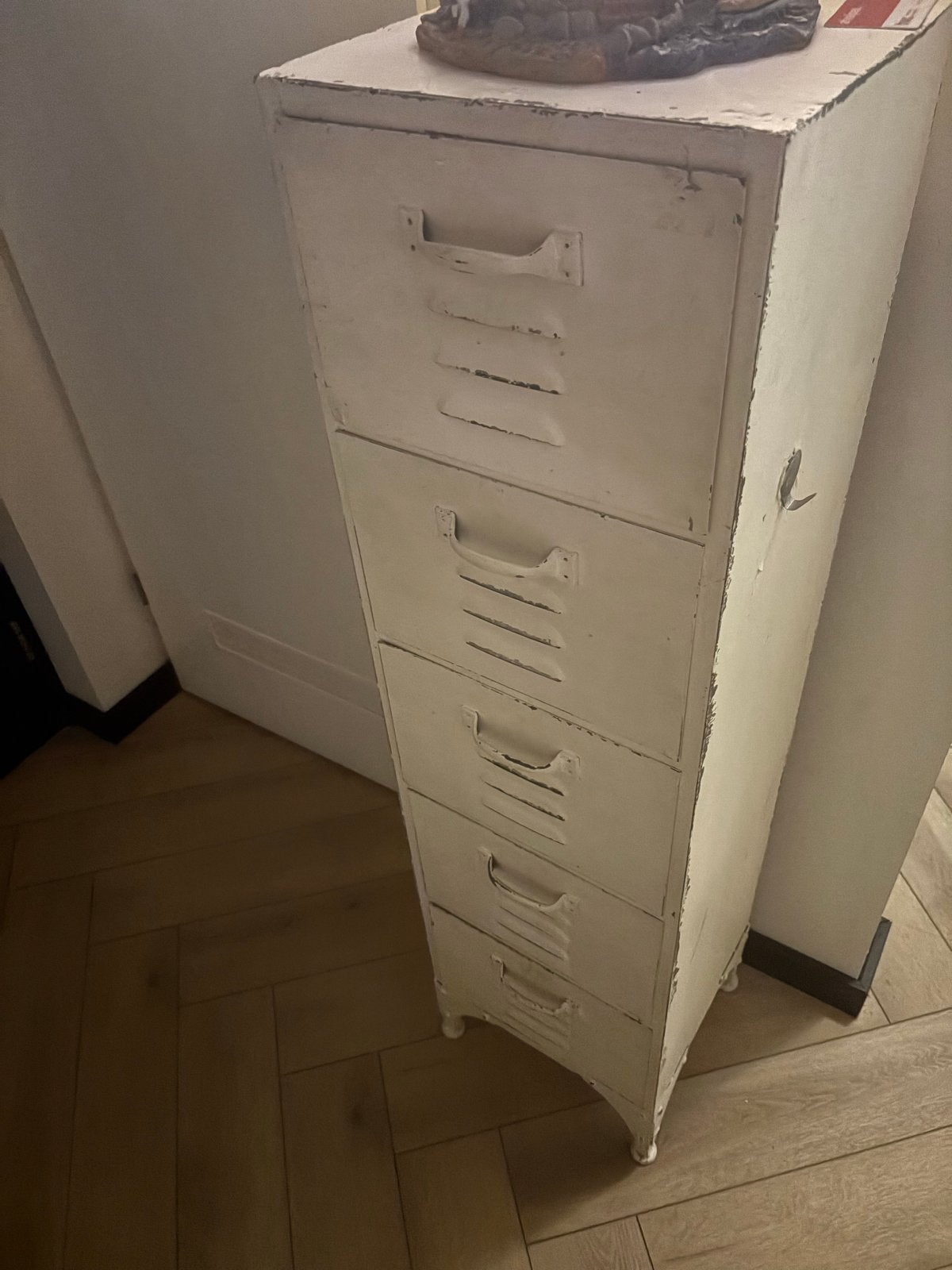 Industrieel stalen kastje - praktisch en decoratief, Huis en Inrichting, Kasten | Overige, Ophalen, Gebruikt