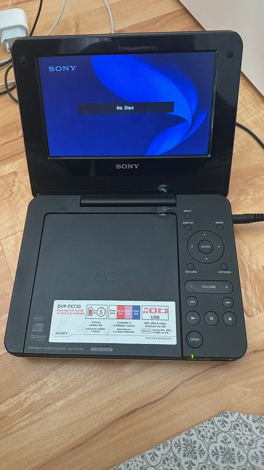 Sony DVP-FX730 draagbare DVD-speler – 7 inch – USB – werkend, Ophalen of Verzenden, Zo goed als nieuw, Sony