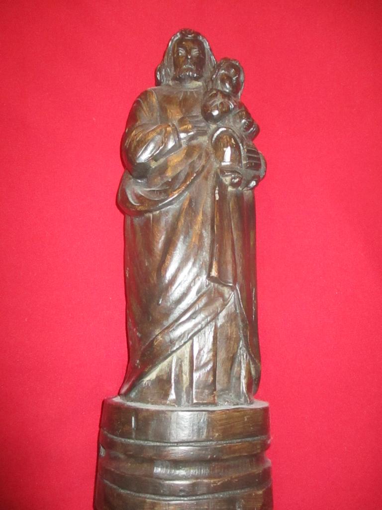 Houtsnijwerk een beeld breed 14 en hoog 43 ., Antiek en Kunst, Antiek | Religie, Ophalen of Verzenden