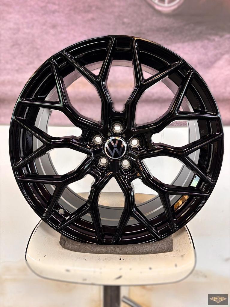 18 inch 5x100 VW Polo Vossen Look Velgen Nieuw, Auto-onderdelen, Banden en Velgen, 18 inch, Velg(en), -, -
