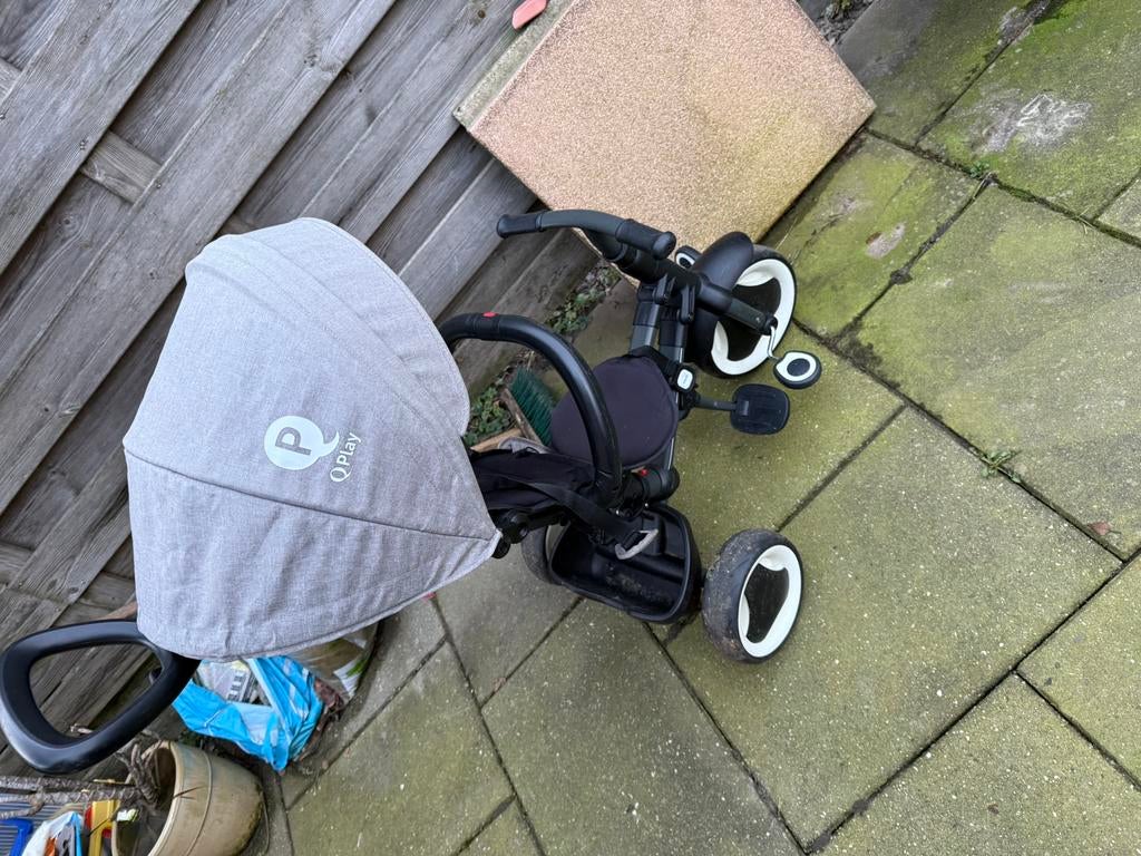 nette en stevige QPlay driewieler met duwstang, Ophalen