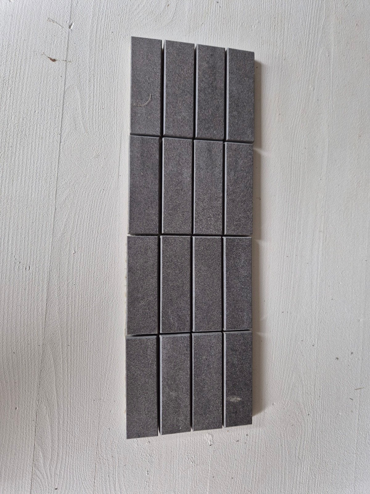 Donkergrijze keramische tegels 1m2, Ophalen, Keramiek, Nieuw, 20 tot 40 cm
