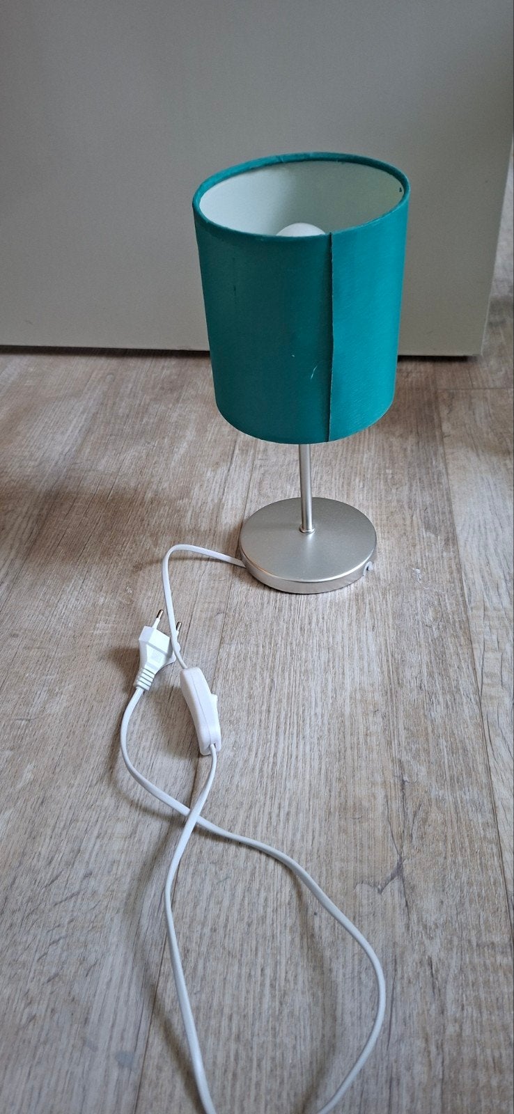 Leuke tafellamp met turquoise kap, Met schakelaar, Bureaulamp, Gebruikt, 30 cm