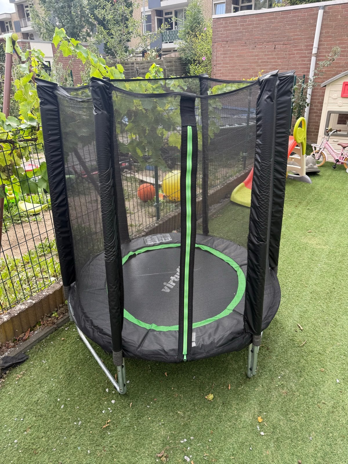 Virtufit Kinder Trampoline - Zo goed als nieuw, Kinderen en Baby's, Speelgoed | Buiten | Trampolines, Ophalen, Zo goed als nieuw