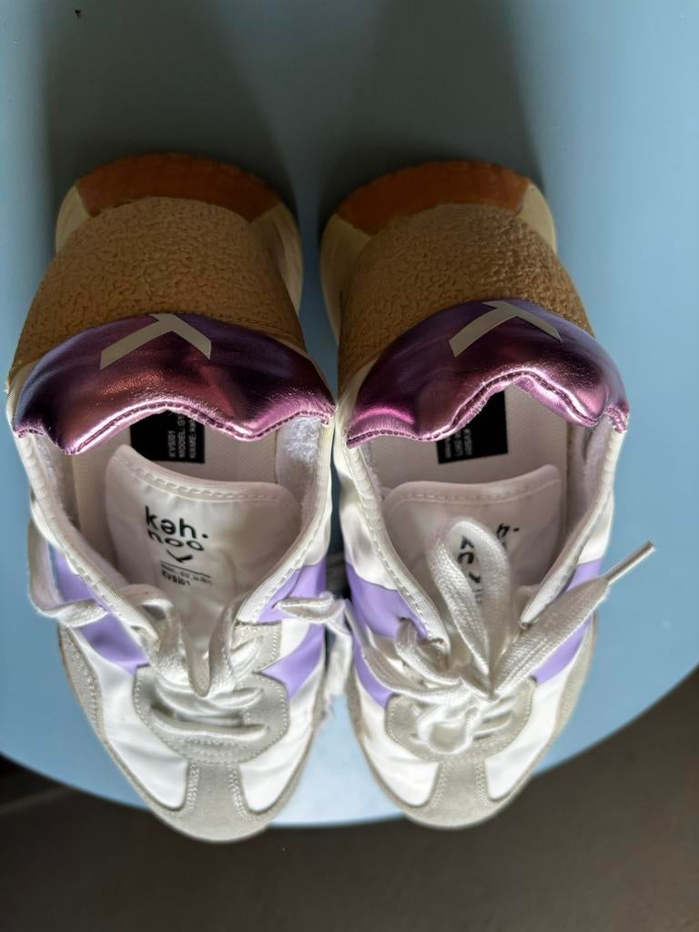 Te koop mooie schoenen als nieuw merk  Kah-noo, Ophalen of Verzenden, Zo goed als nieuw, Zwart, Sneakers of Gympen