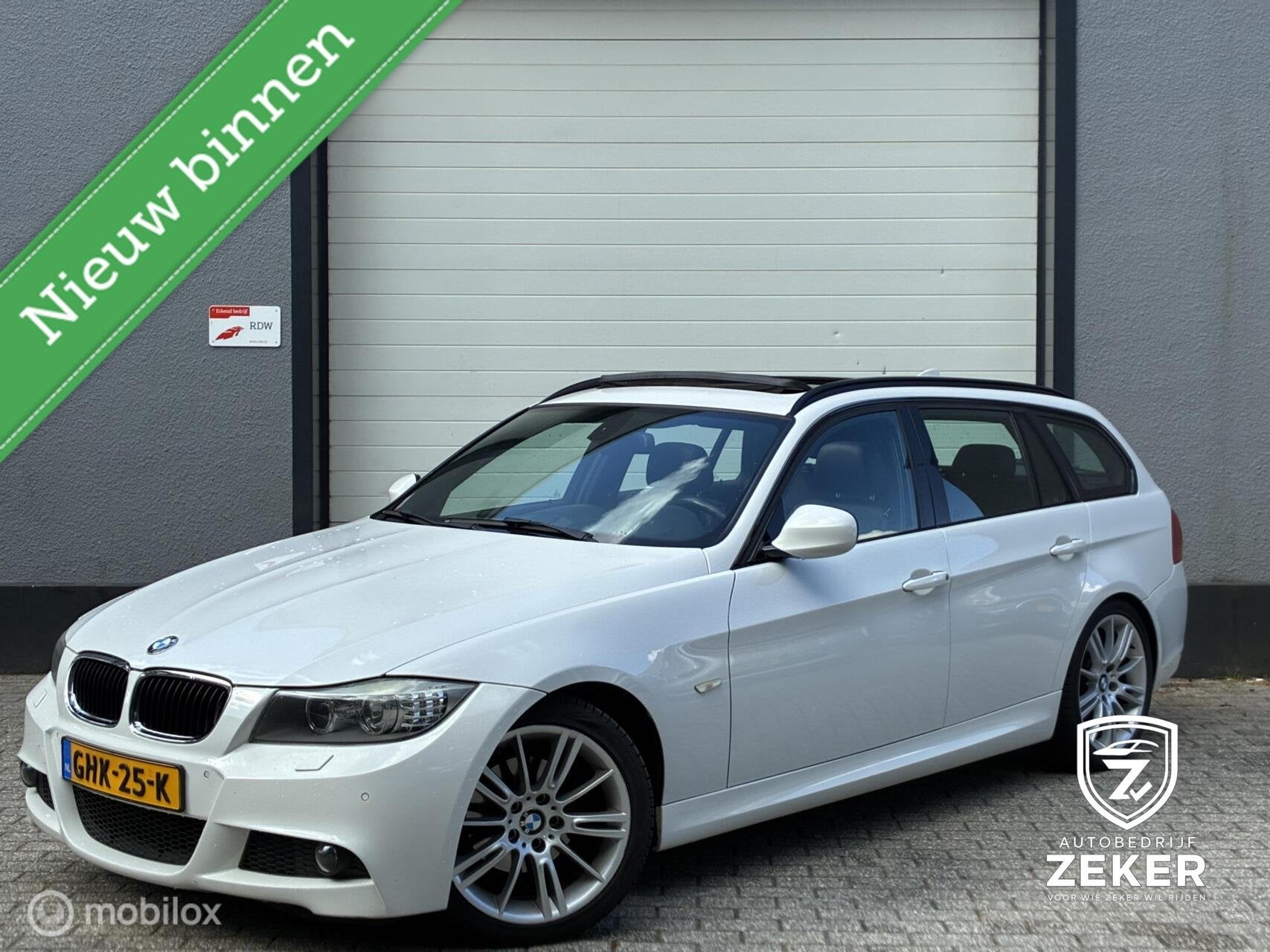BMW 3-serie Touring 318i High Executive / automaat / pano /, Auto's, Automaat, Euro 5, Automatische klimaatregeling, 1435 kg