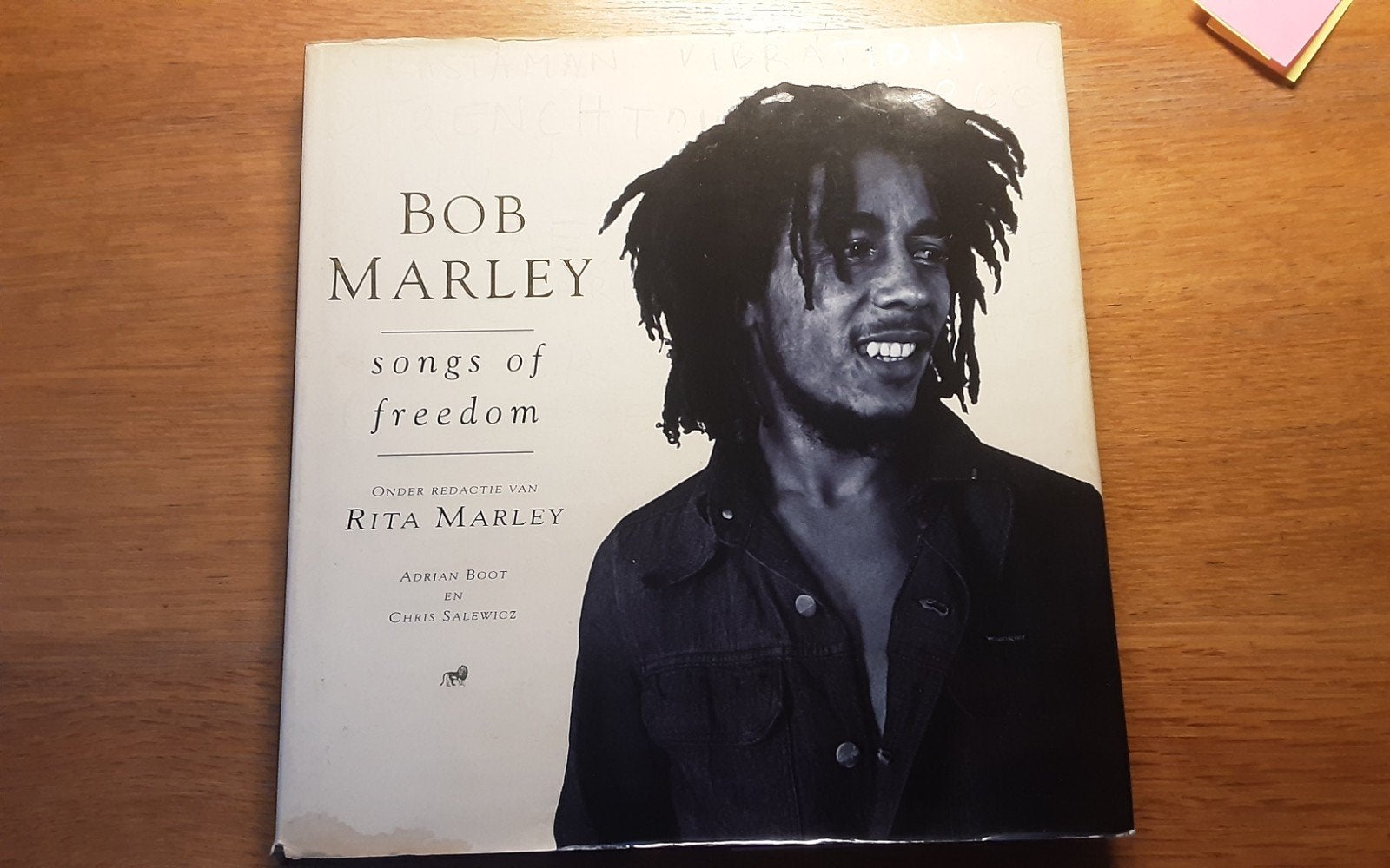 BOEK Bob Marley - Songs of freedom, Boeken, Ophalen of Verzenden, Zo goed als nieuw, Artiest