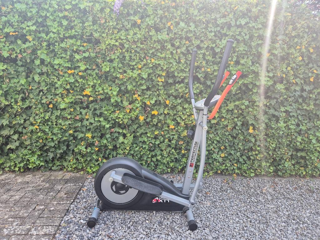 Crosstrainer, Sport en Fitness, Fitnessapparatuur, Ophalen, Gebruikt, Benen, Crosstrainer