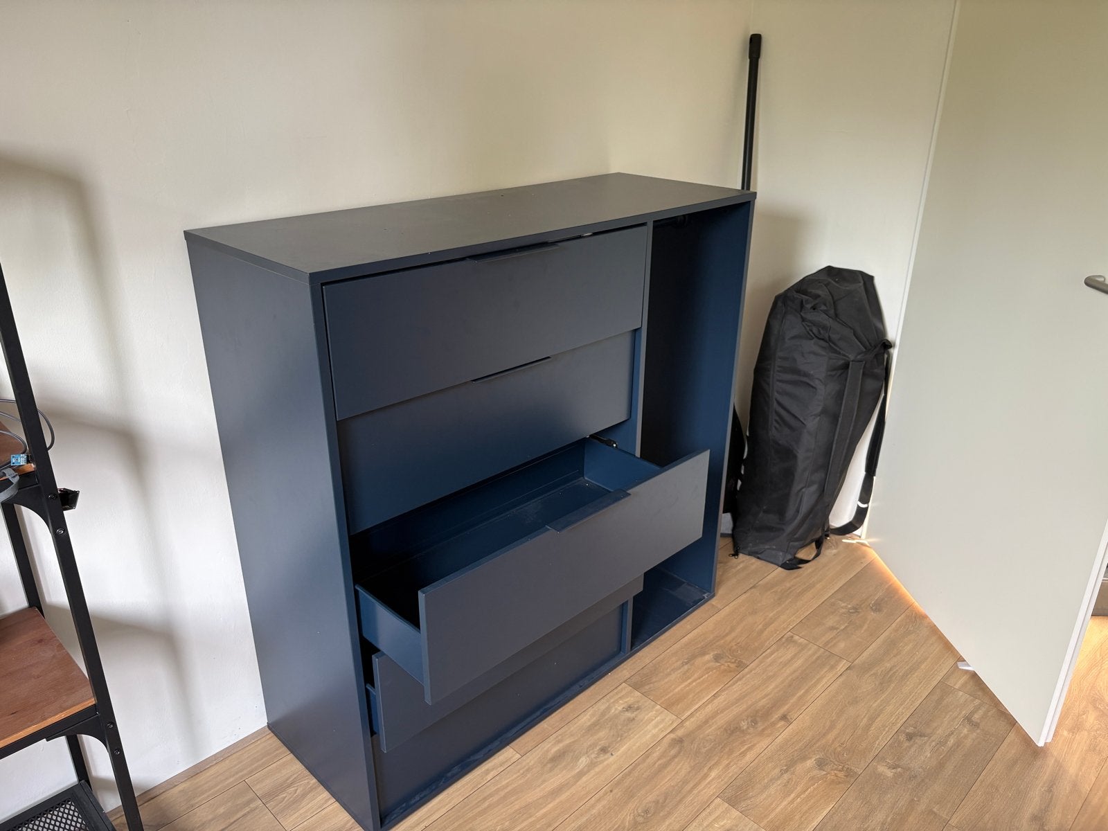 Ikea Nordmela Donkerblauwe ladekast met 5 laden, Ophalen, Gebruikt, 5 laden of meer, 100 tot 150 cm