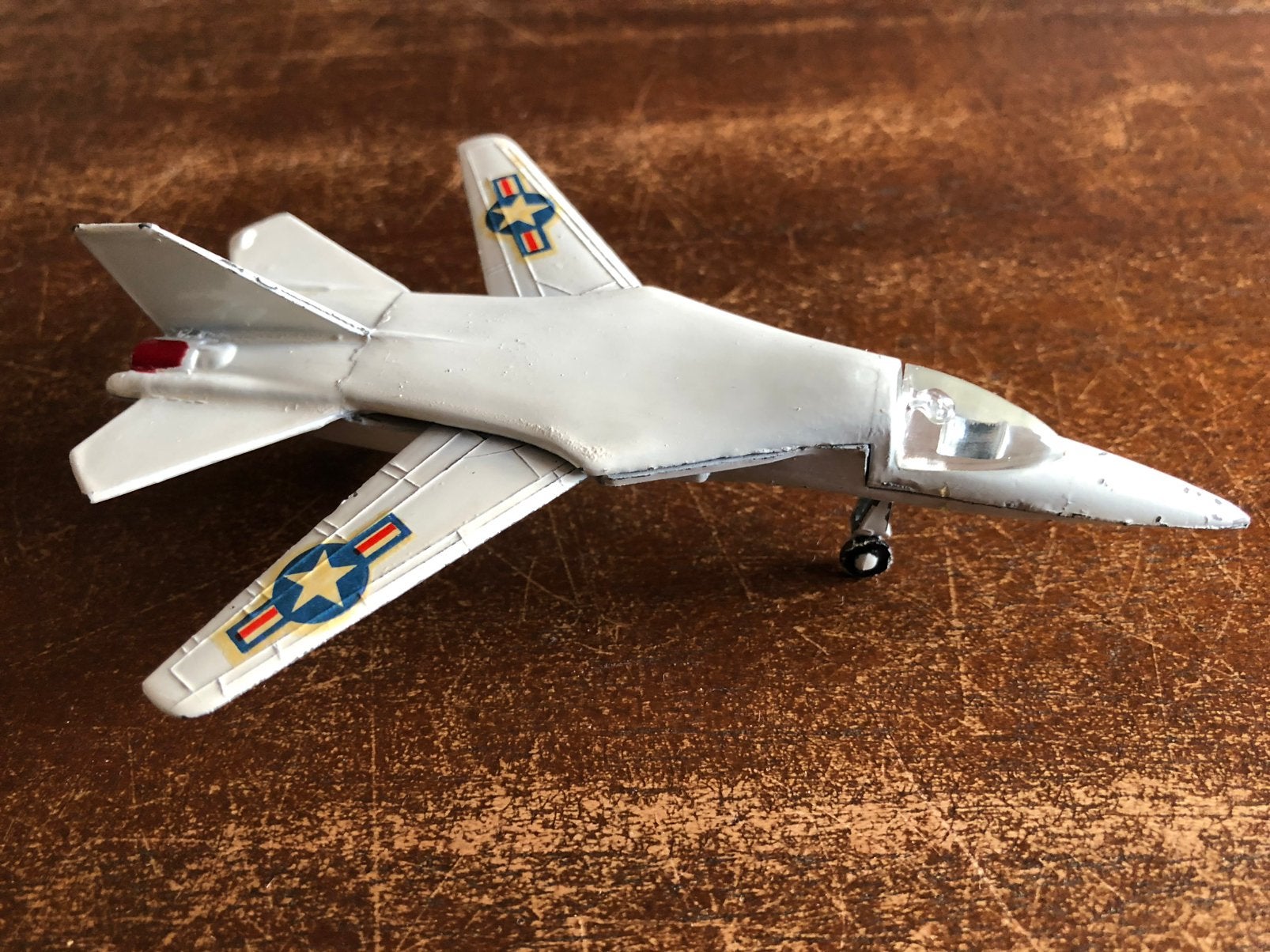 AVION F-111 SWING WING (jaren 70, merk Playme), Ophalen of Verzenden, Zo goed als nieuw, 1:72 tot 1:144, Overige merken