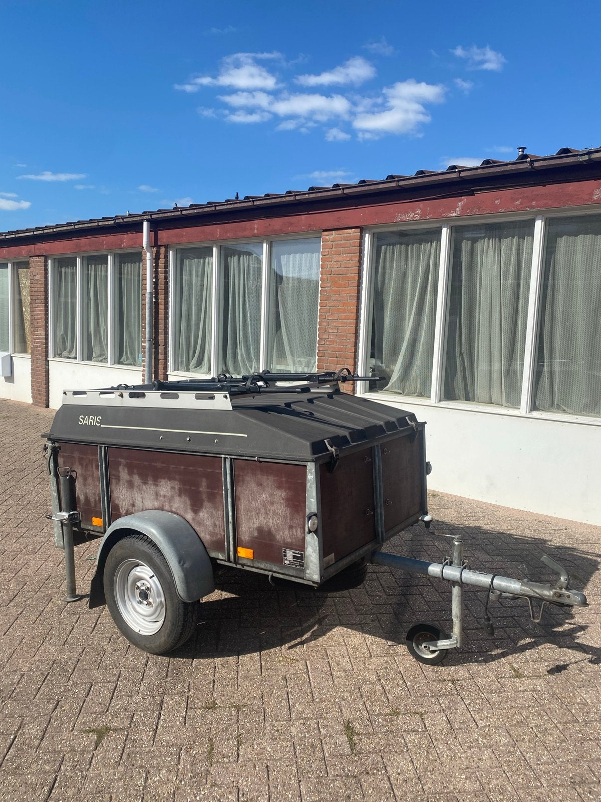 Saris bakwagen met klapdeksel en fietsendragers, Auto diversen, Aanhangers en Bagagewagens, Ophalen, Gebruikt