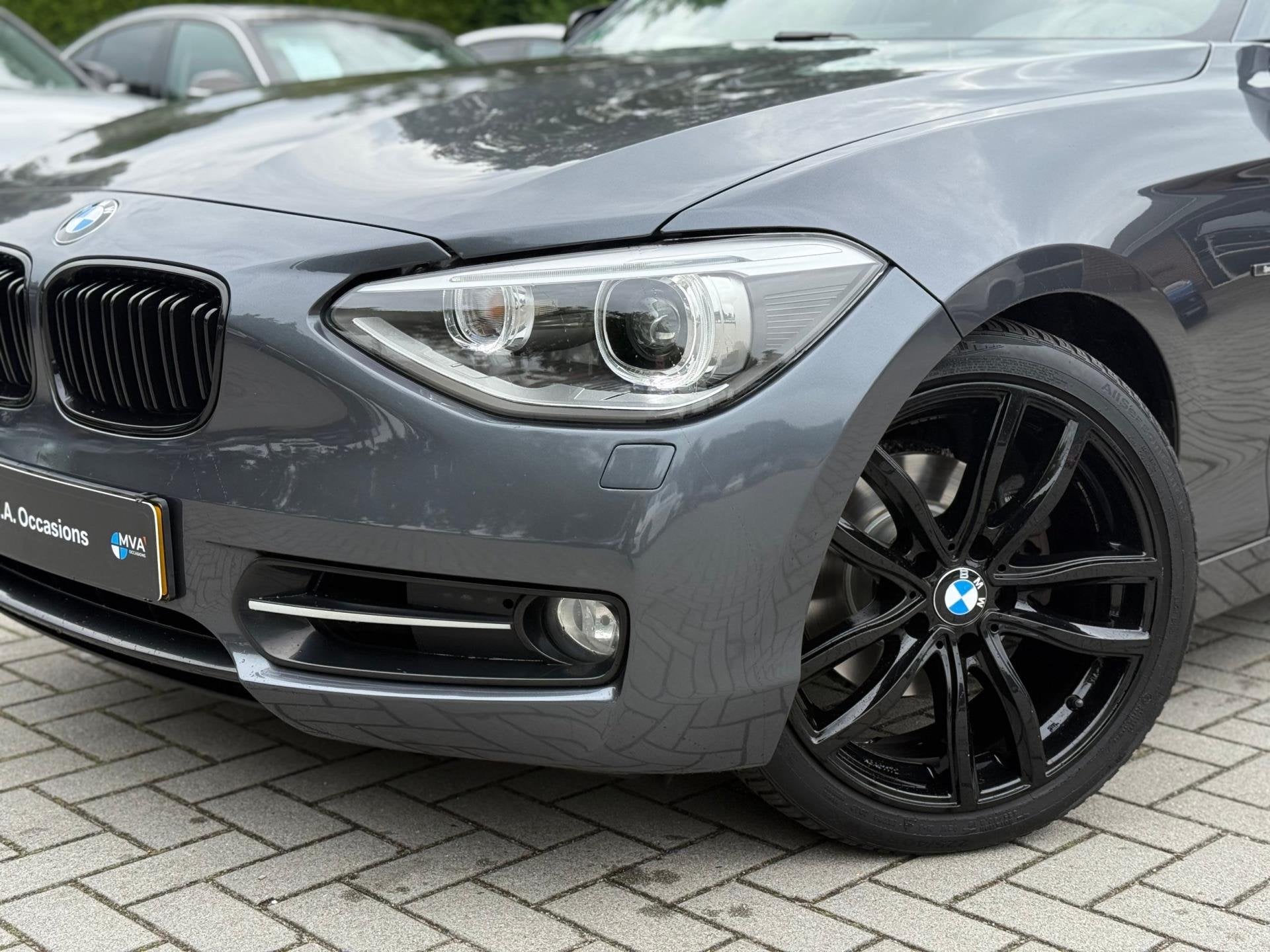 BMW 1-serie 118i Limited Edition Sport|Nieuwe Ketting + Klep, Auto's, 1-Serie, Euro 5, Gebruikt, Zwart