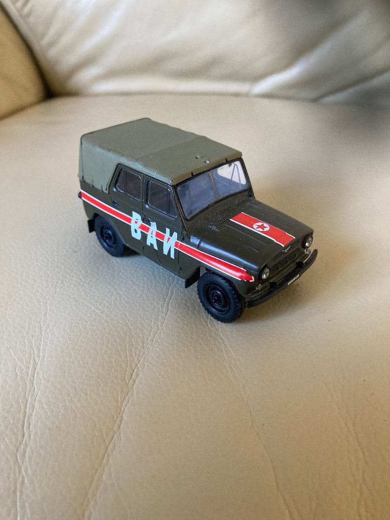 Modelauto УАЗ 469   Ваи Russisch leger, Ophalen of Verzenden, Gebruikt, Auto, Overige merken