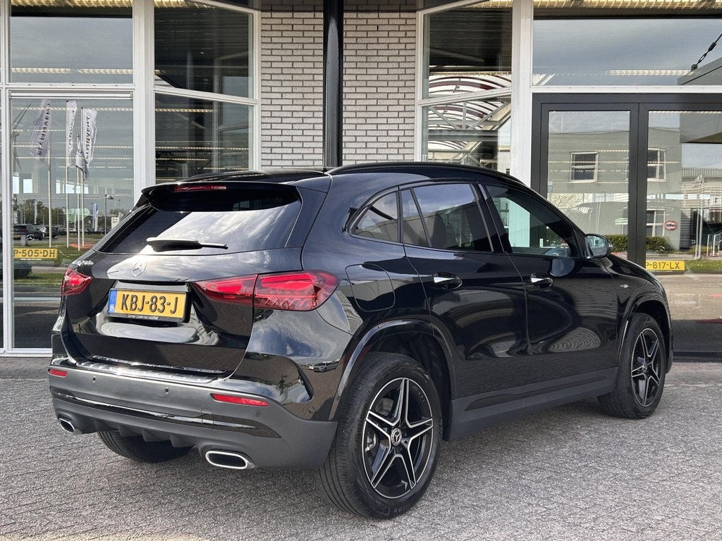 Mercedes-Benz GLA-klasse 250 e Star Edition AMG Line LIMITED, Auto's, Mercedes-Benz, 4 cilinders, 16 kWh, Plug-in hybride, Bedrijf