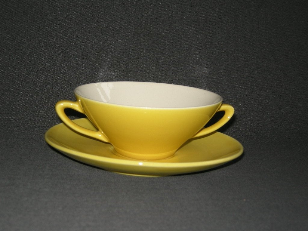 Villeroy & Boch felgeel, soepkop & schotels, Antiek en Kunst, Antiek | Servies los, Ophalen of Verzenden