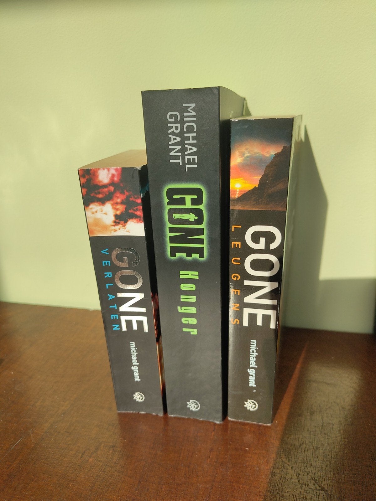 Gone-serie: Verlaten, Honger, Leugens (Michael Grant), Boeken, Ophalen of Verzenden, Zo goed als nieuw, Michael Grant