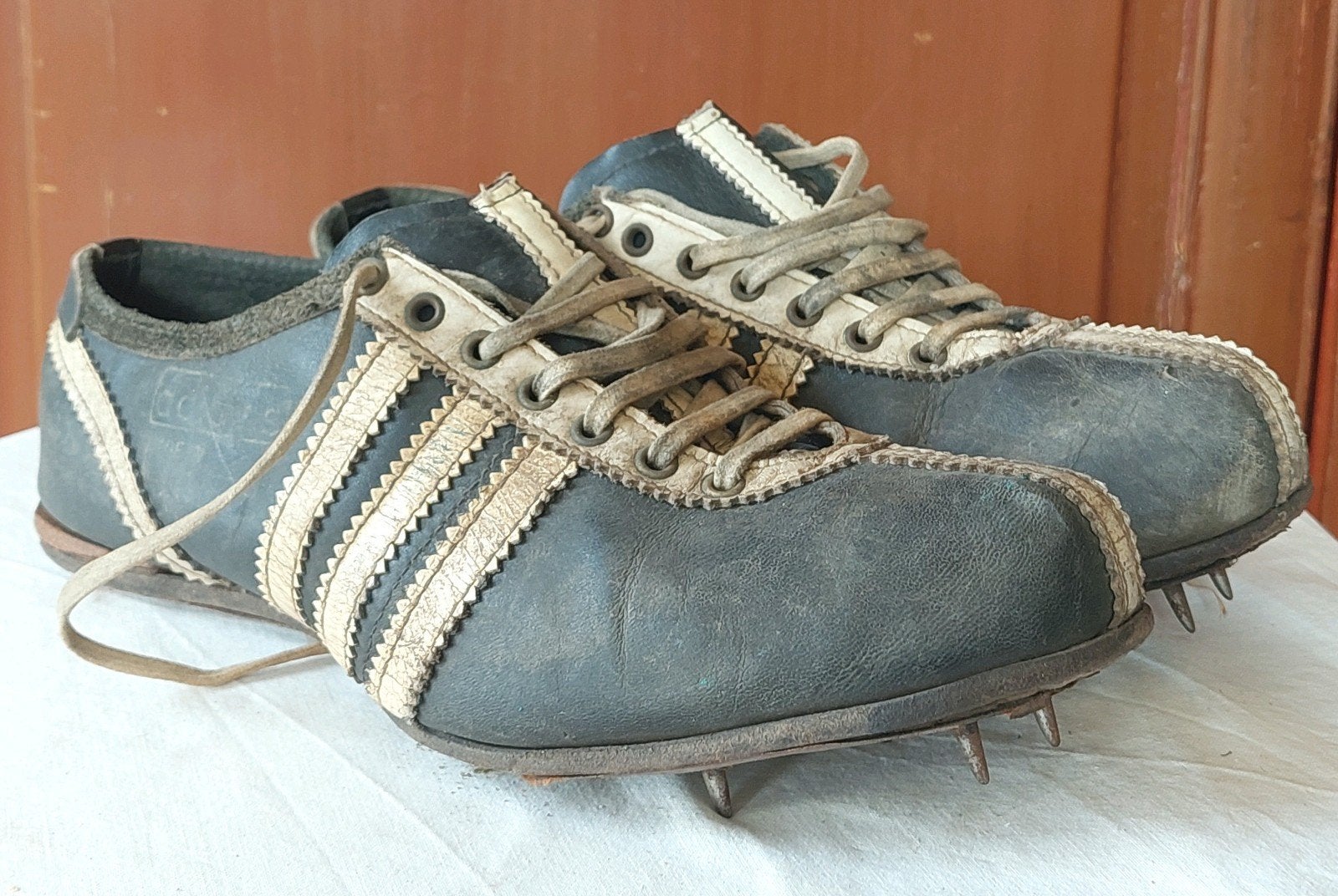 Antieke Adidas sport schoenen 3 stripes Germany, Ophalen of Verzenden, Gebruikt, Schoenen, Adidas