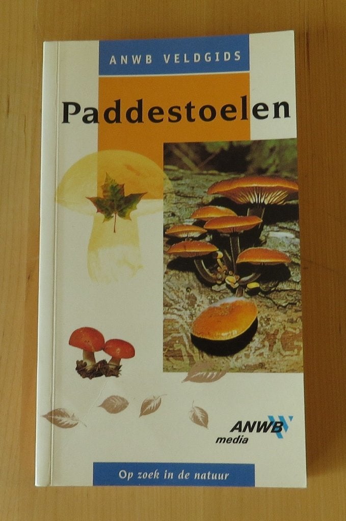 Paddestoelen van NoordWest-Europa / ANWB, Boeken, Ophalen, Zo goed als nieuw, Brian Spooner, Overige onderwerpen