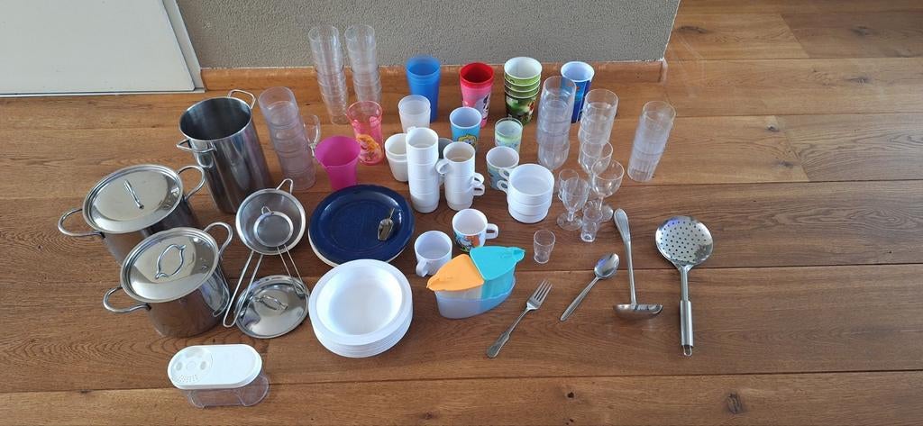 Camping borden, glazen,  bekers. Van alles teab, Ophalen of Verzenden, Gebruikt