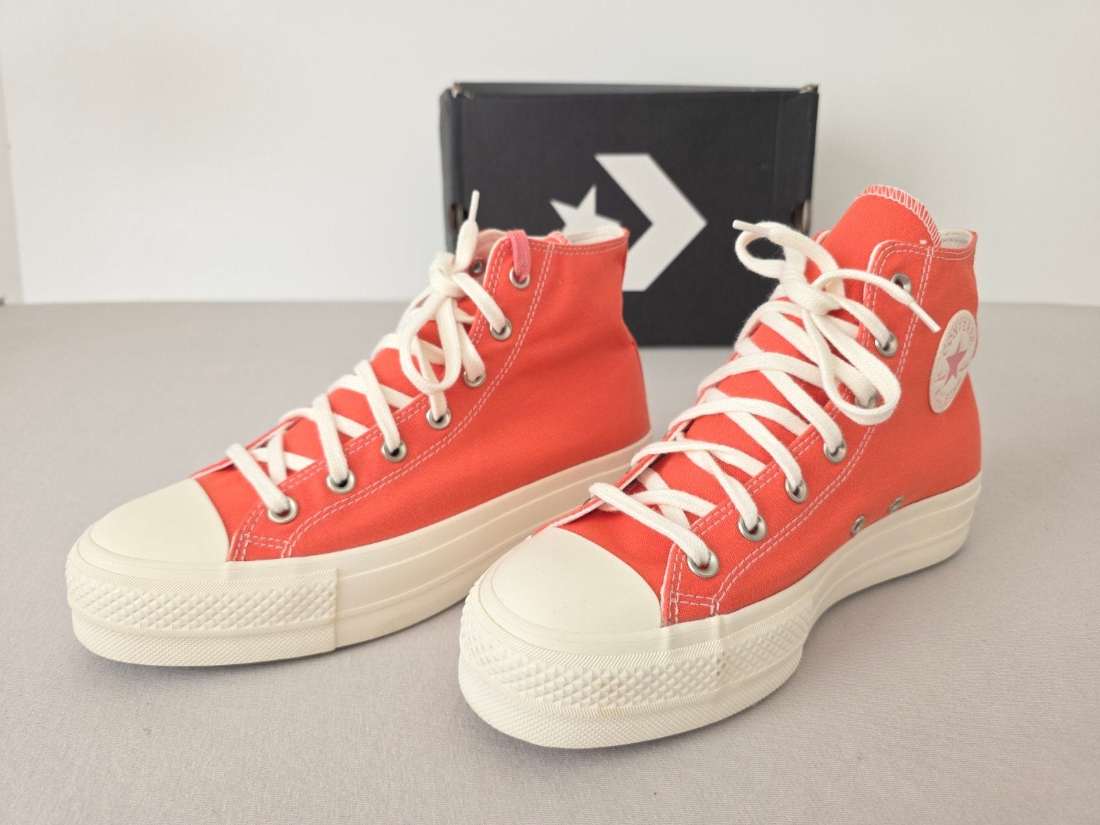 Converse Chuck Taylor Lift Platform High Top Koraal 41.5, Verzenden, Converse All Star, Nieuw, Oranje