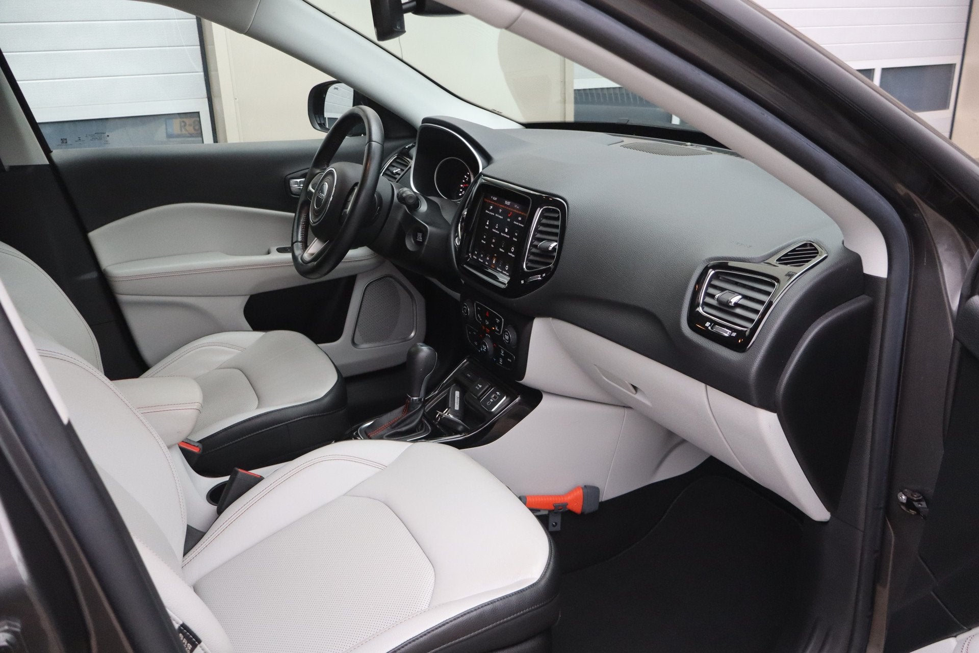 Jeep Compass 1.3T Limited - NL- Auto! Dode Hoek I Memory sea, Euro 6, 4 cilinders, 150 pk, 600 kg