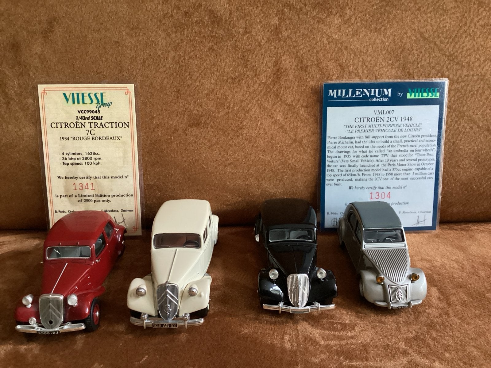 Citroën modelauto's: Traction Avant & 2CV (Vitesse, Dinky), Overige merken, Gebruikt, Auto, 1:32 tot 1:50