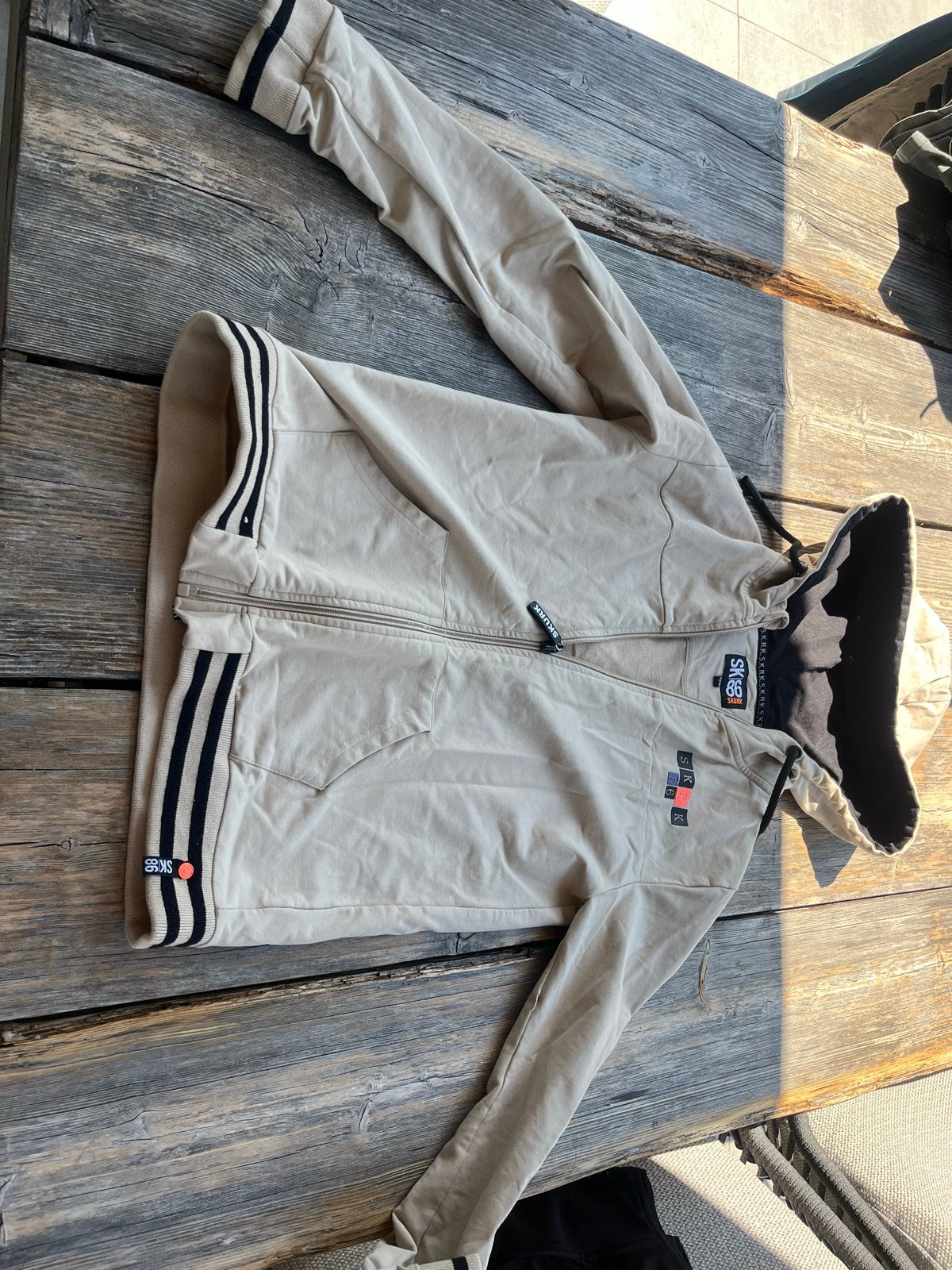 Skurk Vest Maat 146/152 - Beige Hoodie met Rits, Ophalen of Verzenden, Zo goed als nieuw, Jongen of Meisje, Trui of Vest