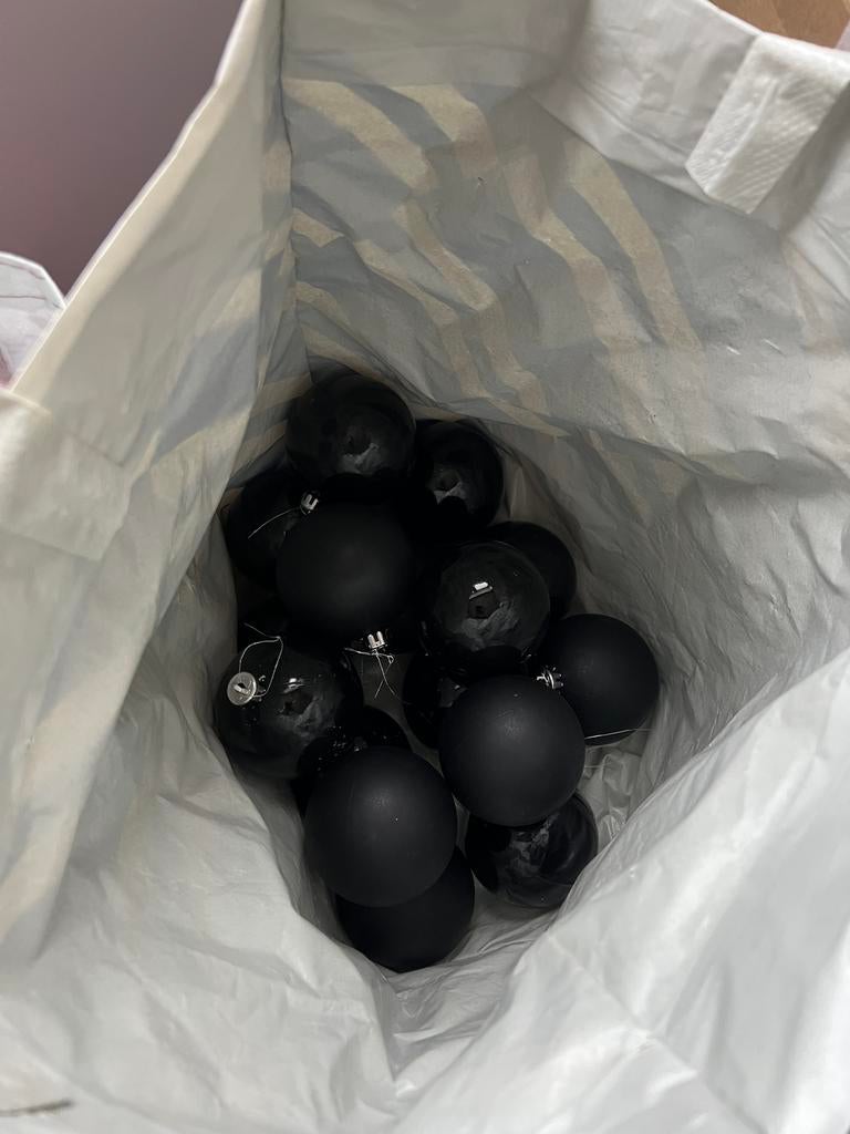 Restje zwarte kerstballen, Diversen, Ophalen, Zo goed als nieuw