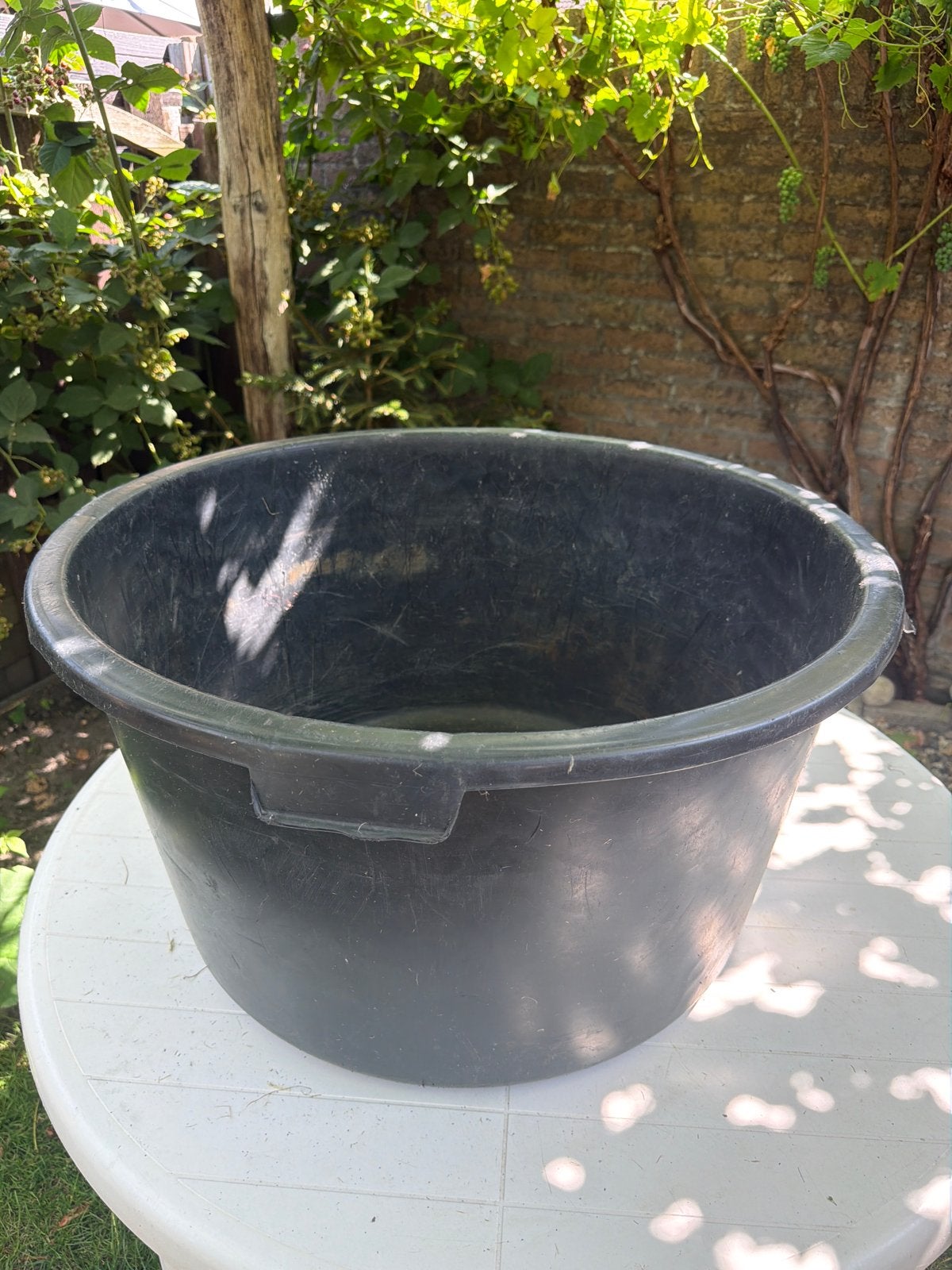Ronde plastic bak - Diameter 67 cm, Hoogte 36 cm, Ophalen, Kunststof, Gebruikt, Balkon
