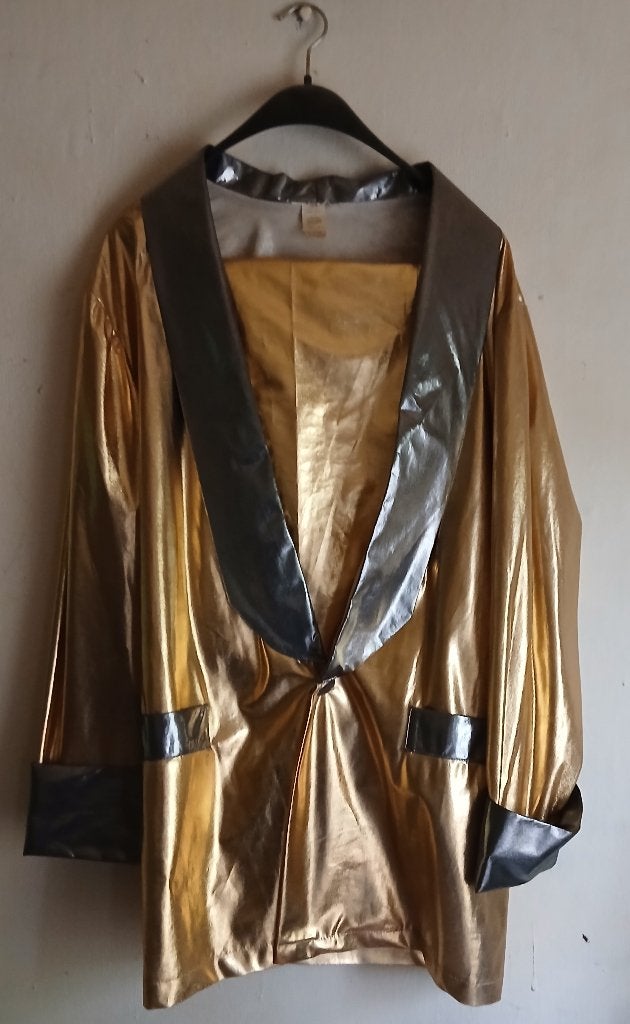Elvis Presley Gold Lame Suit, Carnaval, Maat 56/58 (XL), Ophalen of Verzenden, Kleding