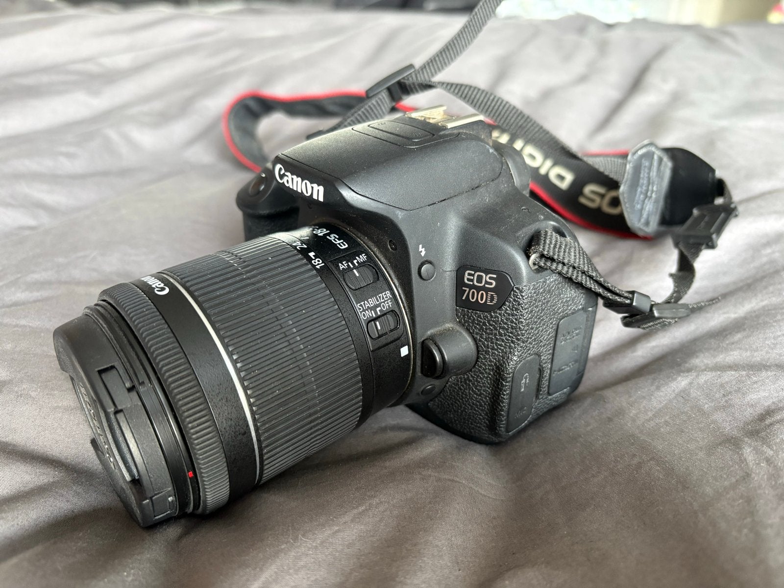 Canon EOS 700D Spiegelreflexcamera met 18-55mm lens, Audio, Tv en Foto, Fotocamera's Digitaal, Gebruikt, Spiegelreflex, Canon