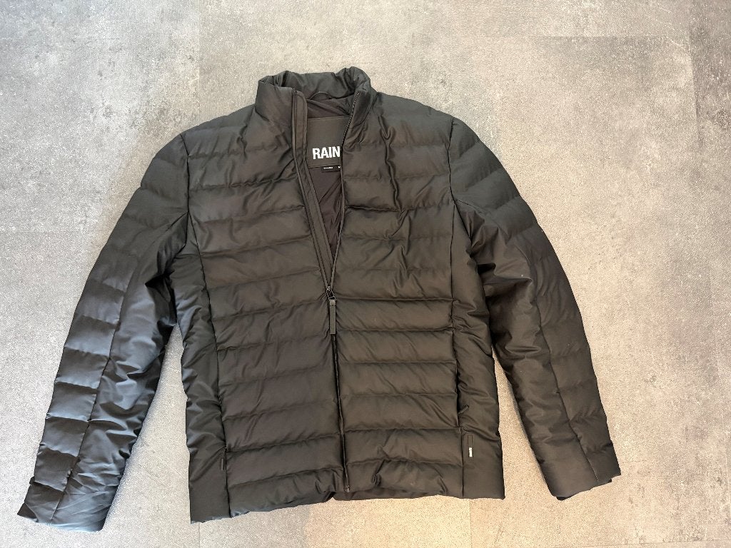 Rains Trekker Jas, Dons, zwart, Medium, Nieuw, Kleding | Heren, Jassen | Winter, Maat 48/50 (M), Zwart, Nieuw, Ophalen of Verzenden